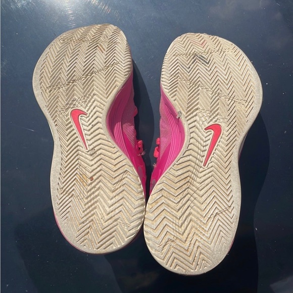 Nike Hyperfuse Sneakers - Picture 4 of 5